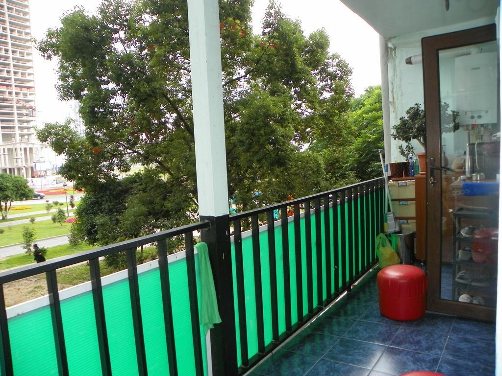 Apartment Rusudan Batumi Room photo