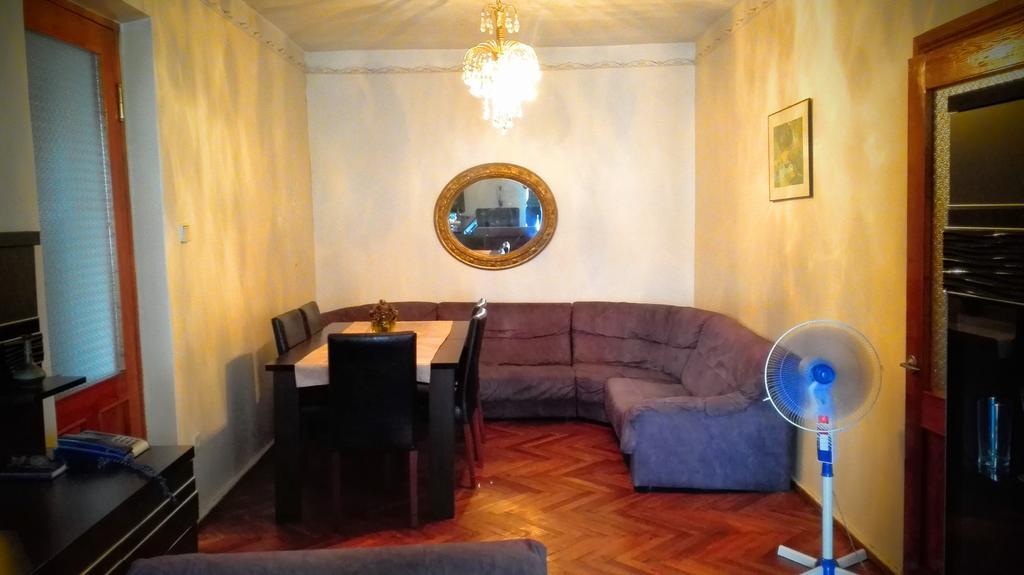 Apartment Rusudan Batumi Exterior photo